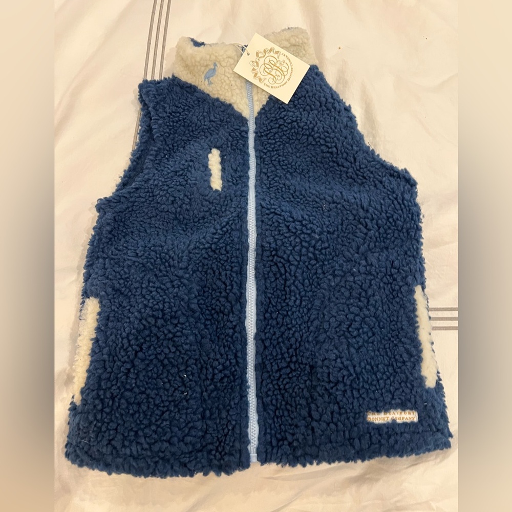 Beaufort Bonnet NWT Van Camp Vest - Sherpa
Size 6